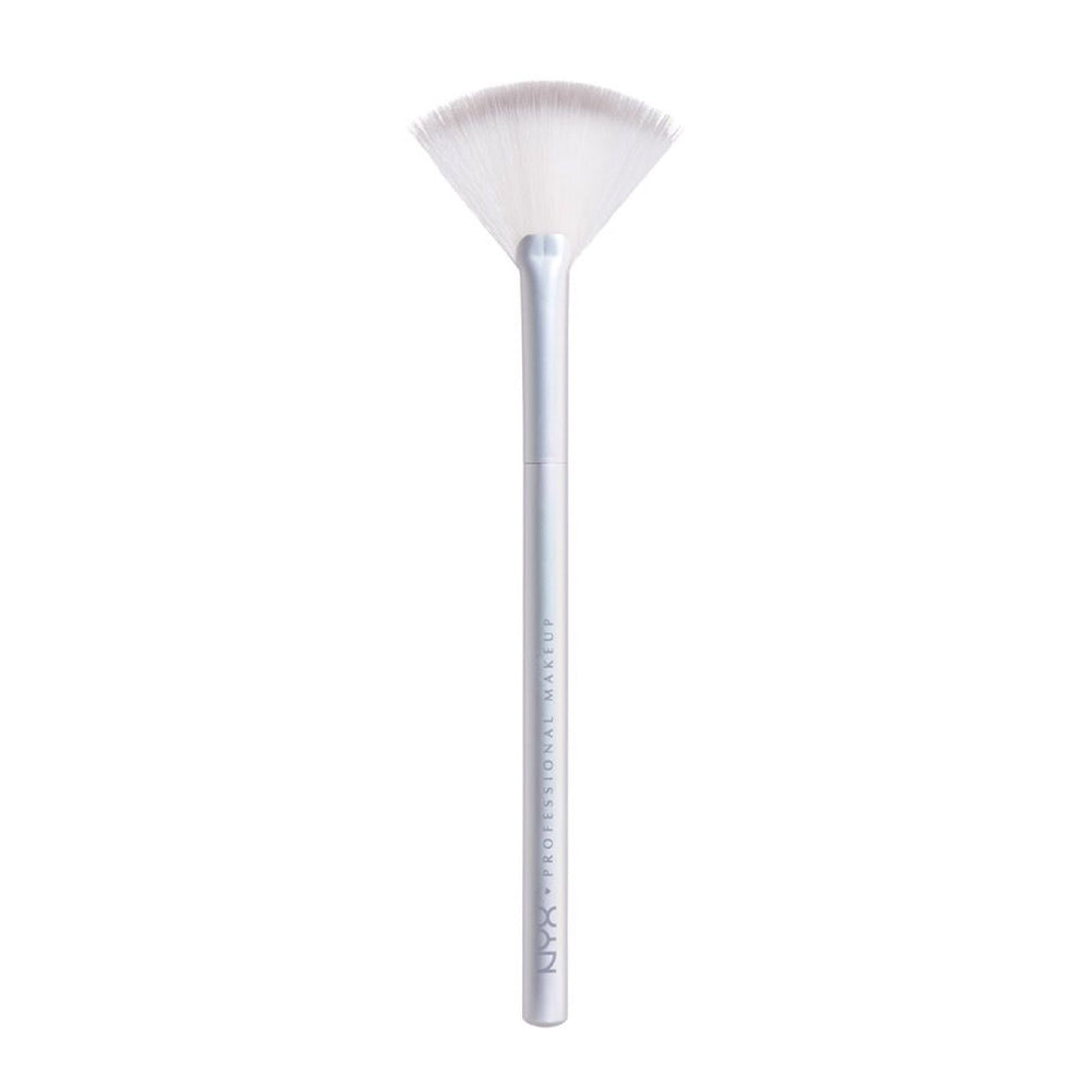 NYX Holographic Halo Micro Highlighting brush HHSB07